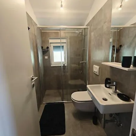 Aduros Bayview Dobreć
