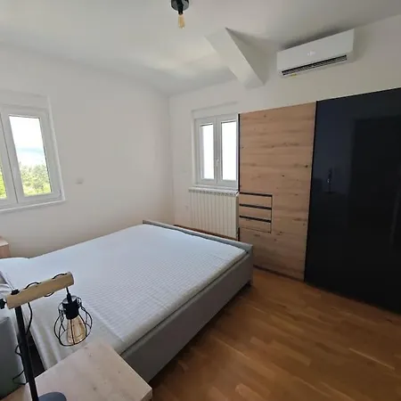 Aduros Bayview Apartamento *